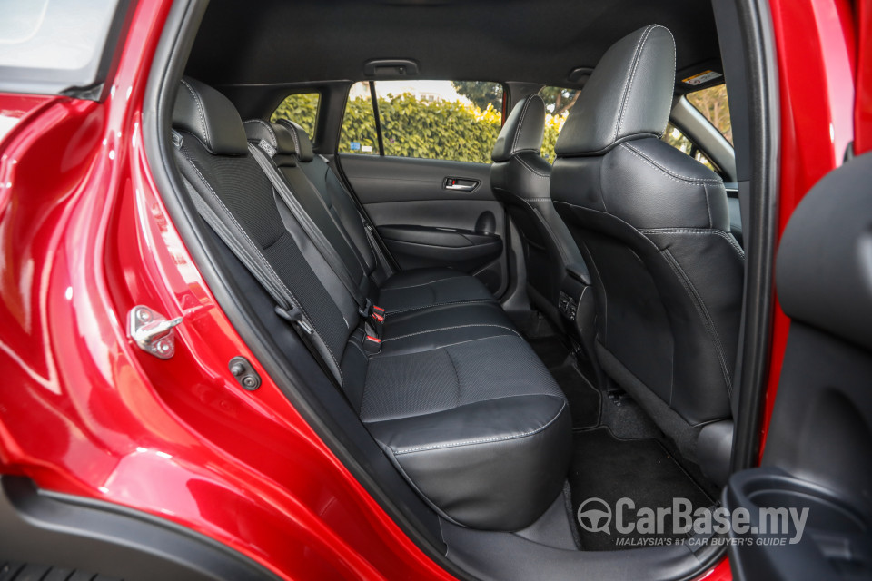 Toyota Corolla Cross XG10 (2021) Interior