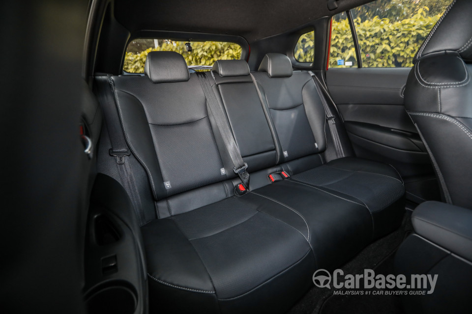 Toyota Corolla Cross XG10 (2021) Interior