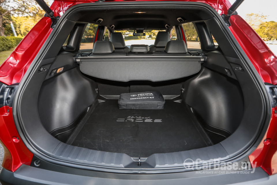 Toyota Corolla Cross XG10 (2021) Interior