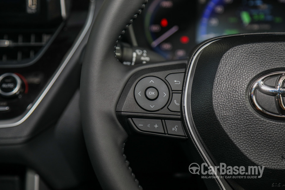 Toyota Corolla Cross XG10 (2021) Interior