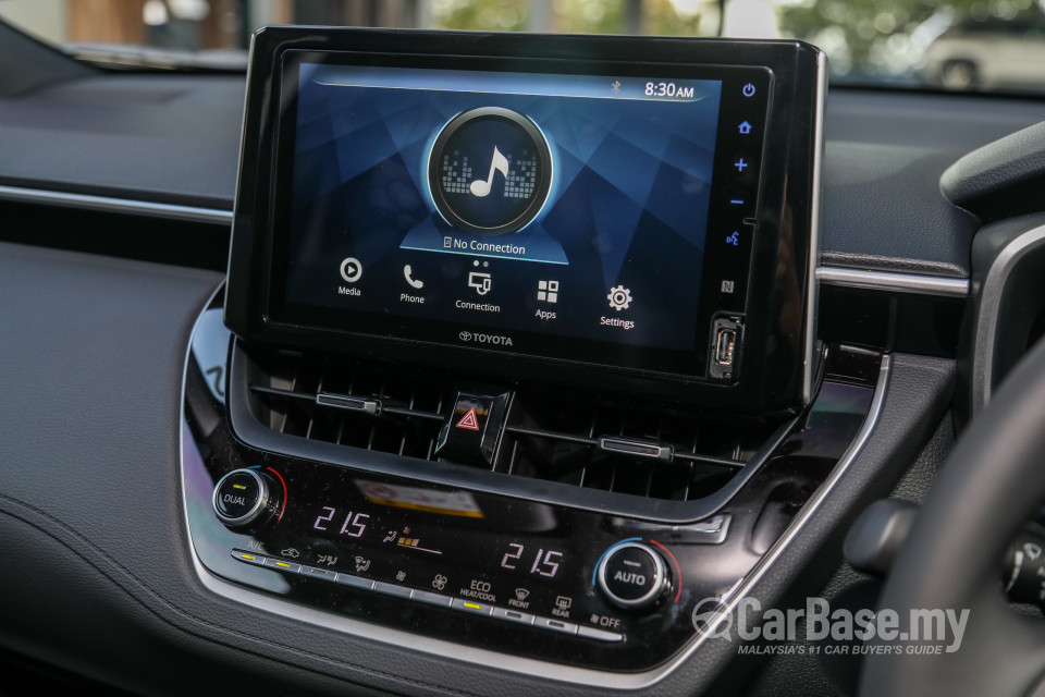 Toyota Corolla Cross XG10 (2021) Interior