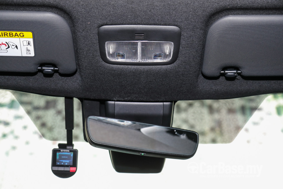 Toyota Corolla Cross XG10 (2021) Interior