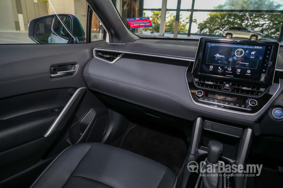 Toyota Corolla Cross XG10 (2021) Interior