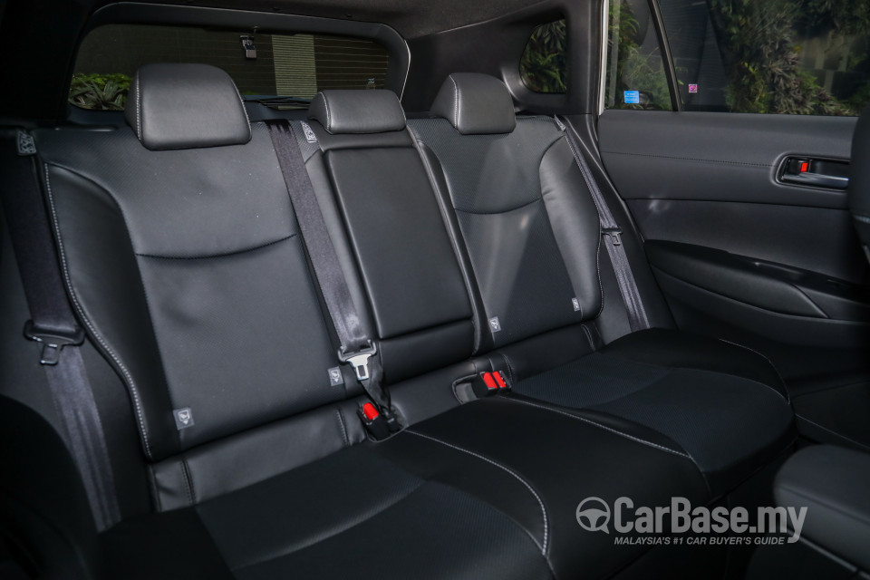 Toyota Corolla Cross XG10 (2021) Interior