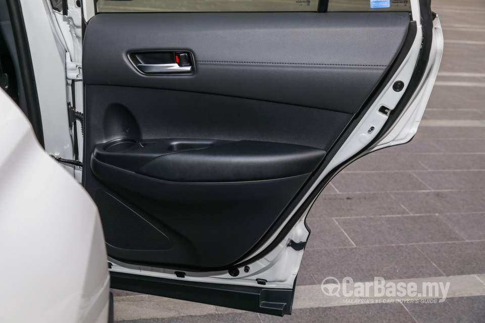Toyota Corolla Cross XG10 (2021) Interior