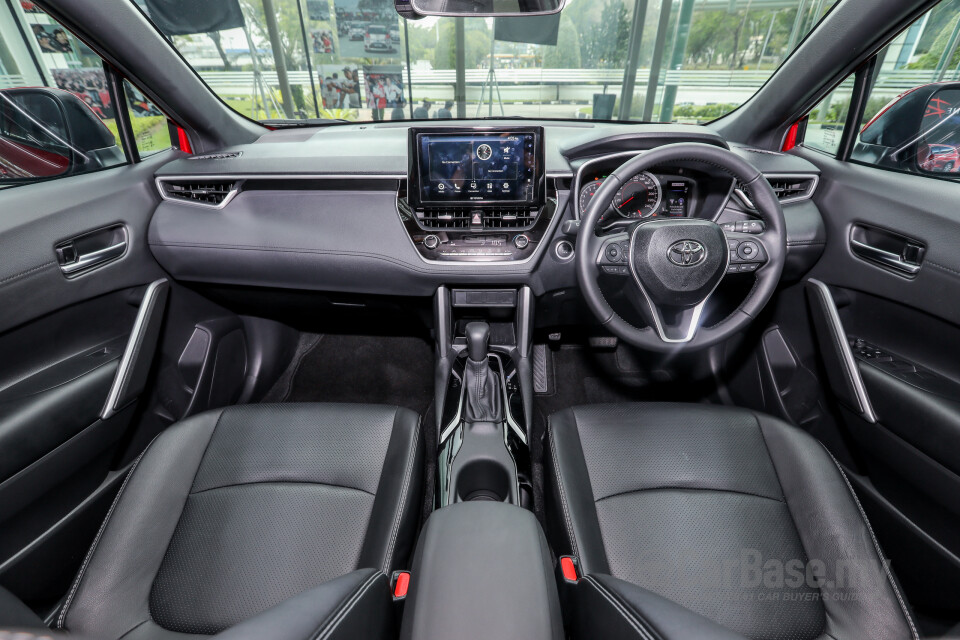 Toyota Corolla Cross XG10 (2021) Interior