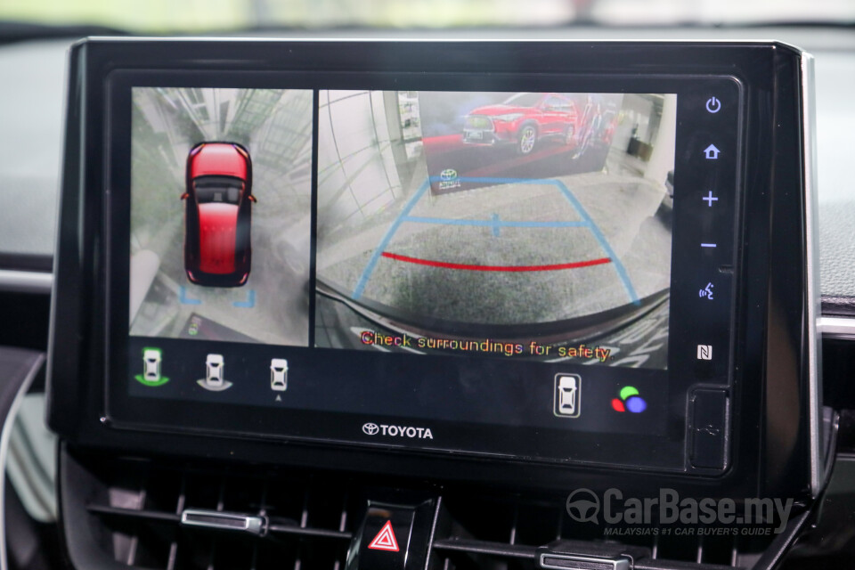 Toyota Corolla Cross XG10 (2021) Interior