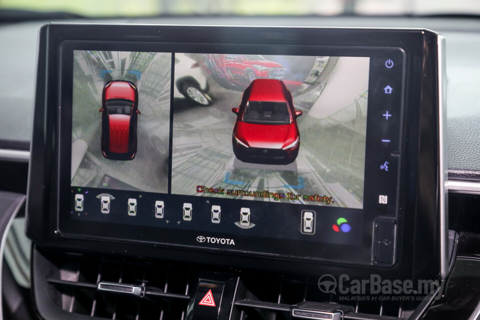 Toyota Corolla Cross XG10 (2021) Interior