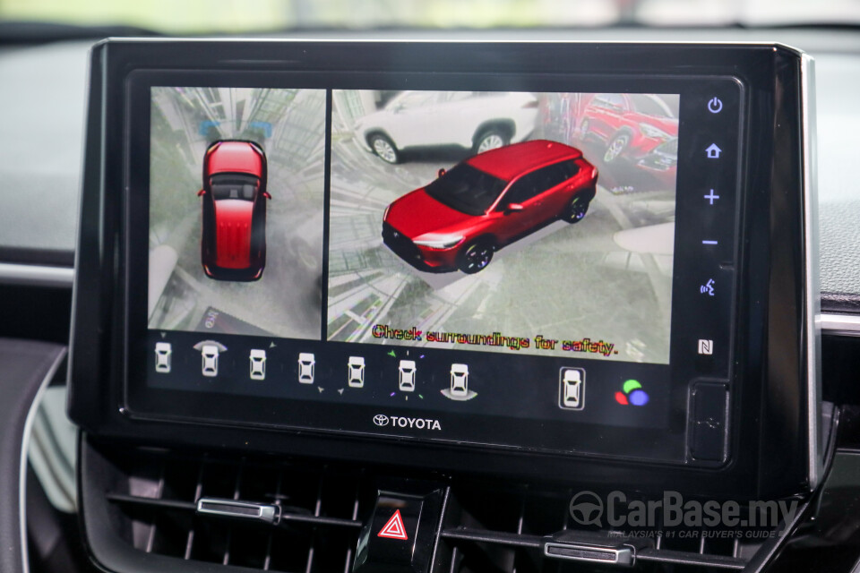 Toyota Corolla Cross XG10 (2021) Interior