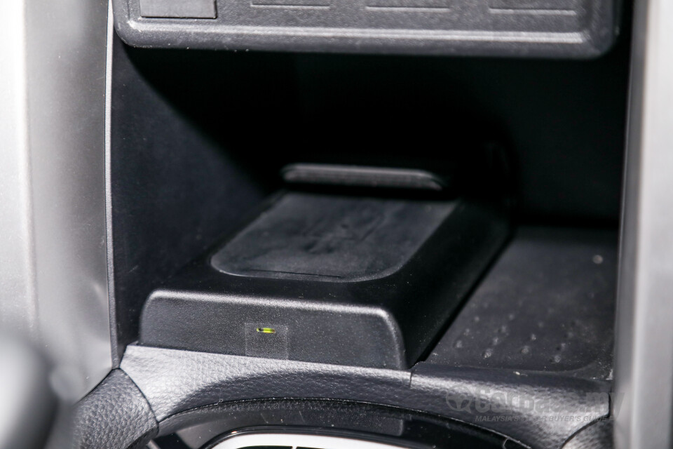 Toyota Corolla Cross XG10 (2021) Interior