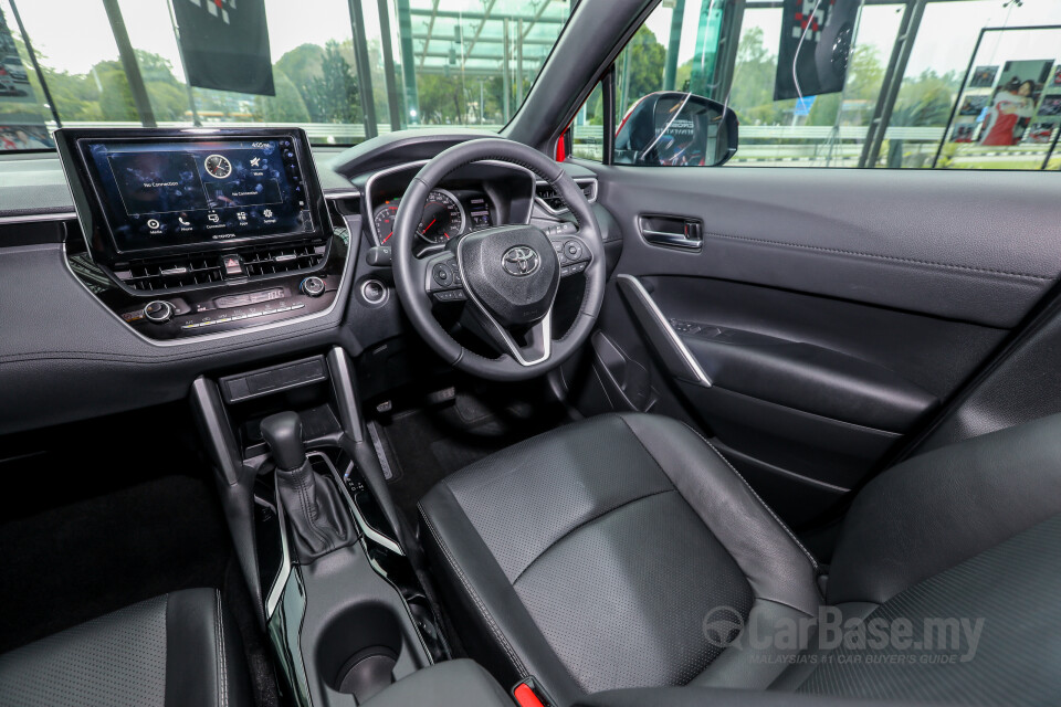 Toyota Corolla Cross XG10 (2021) Interior