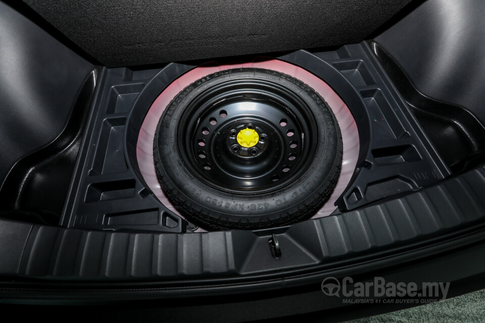 Toyota Corolla Cross XG10 (2021) Interior