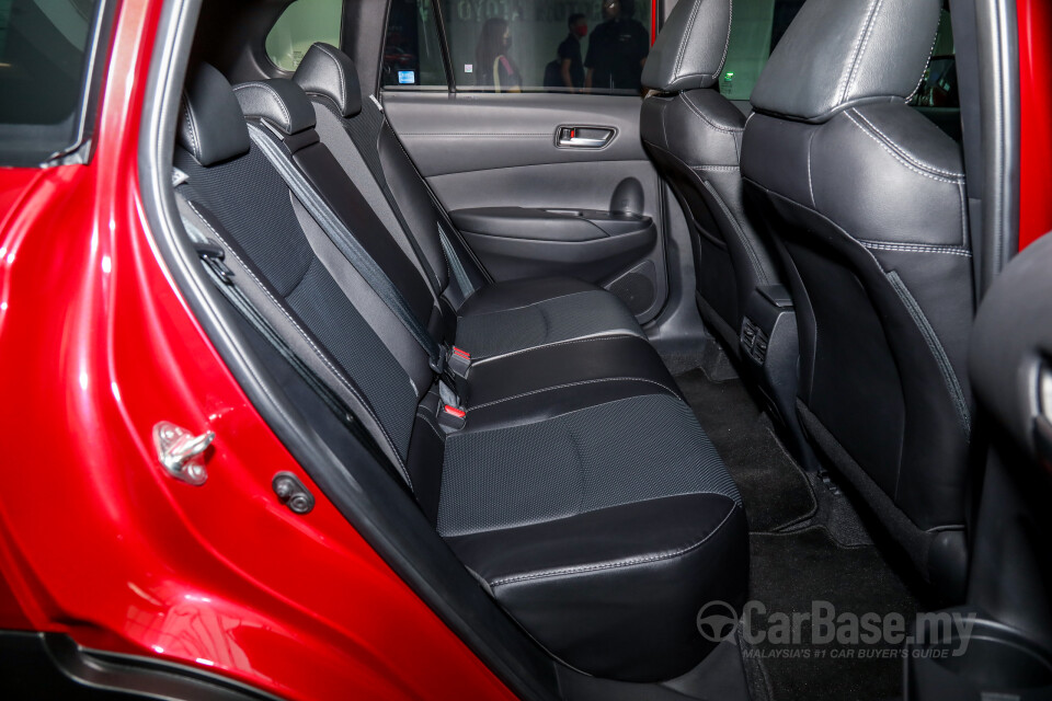 Toyota Corolla Cross XG10 (2021) Interior