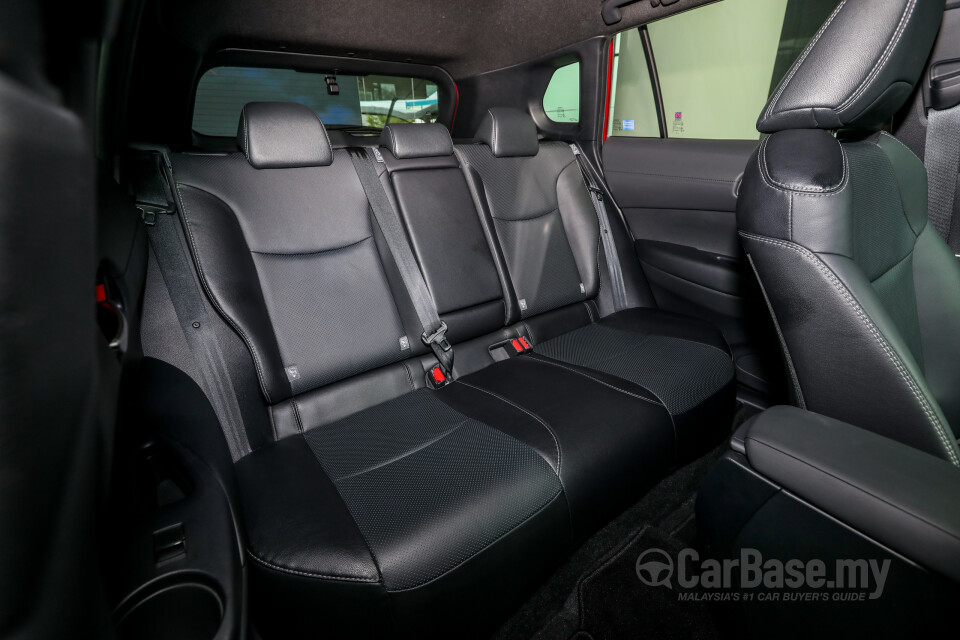 Toyota Corolla Cross XG10 (2021) Interior