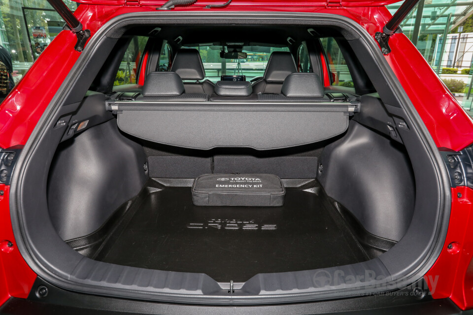 Toyota Corolla Cross XG10 (2021) Interior