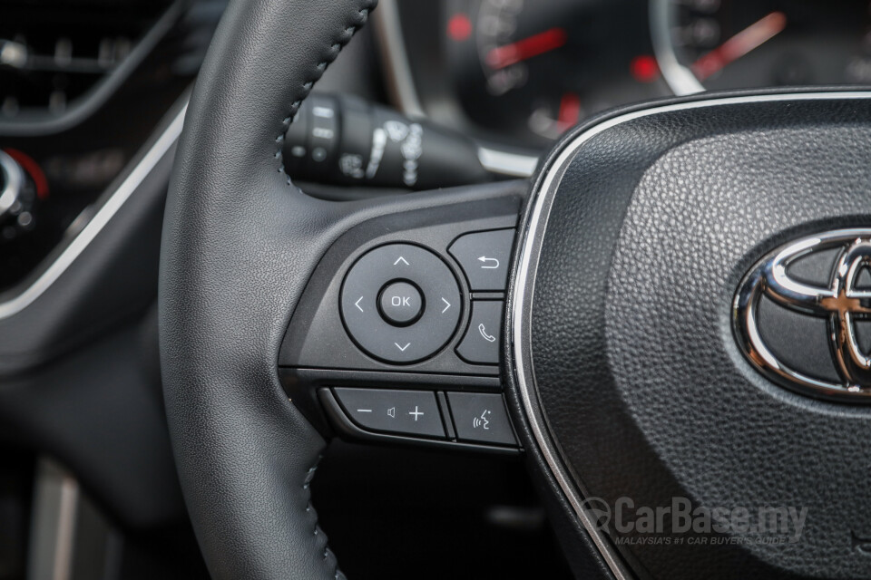 Toyota Corolla Cross XG10 (2021) Interior