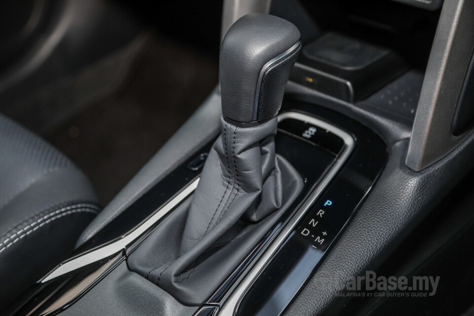 Toyota Corolla Cross XG10 (2021) Interior
