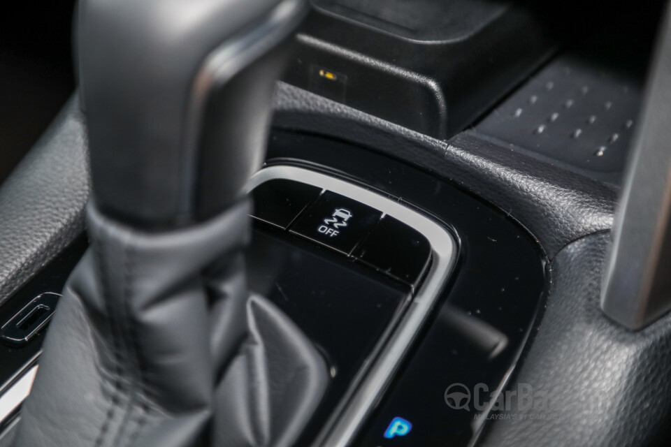 Toyota Corolla Cross XG10 (2021) Interior