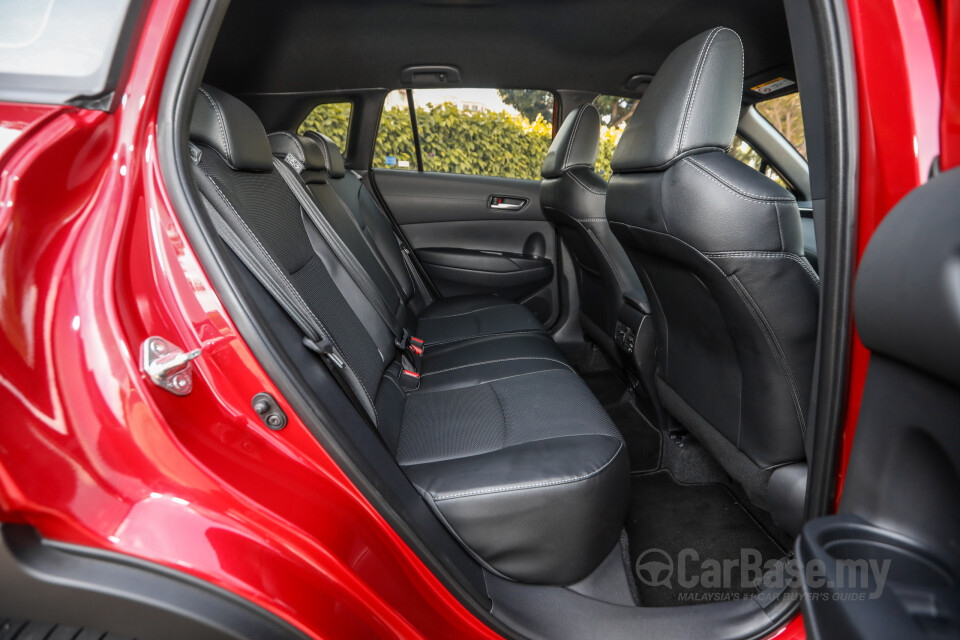 Toyota Corolla Cross XG10 (2021) Interior