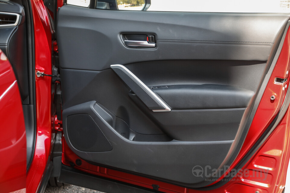 Toyota Corolla Cross XG10 (2021) Interior