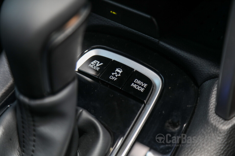 Toyota Corolla Cross XG10 (2021) Interior