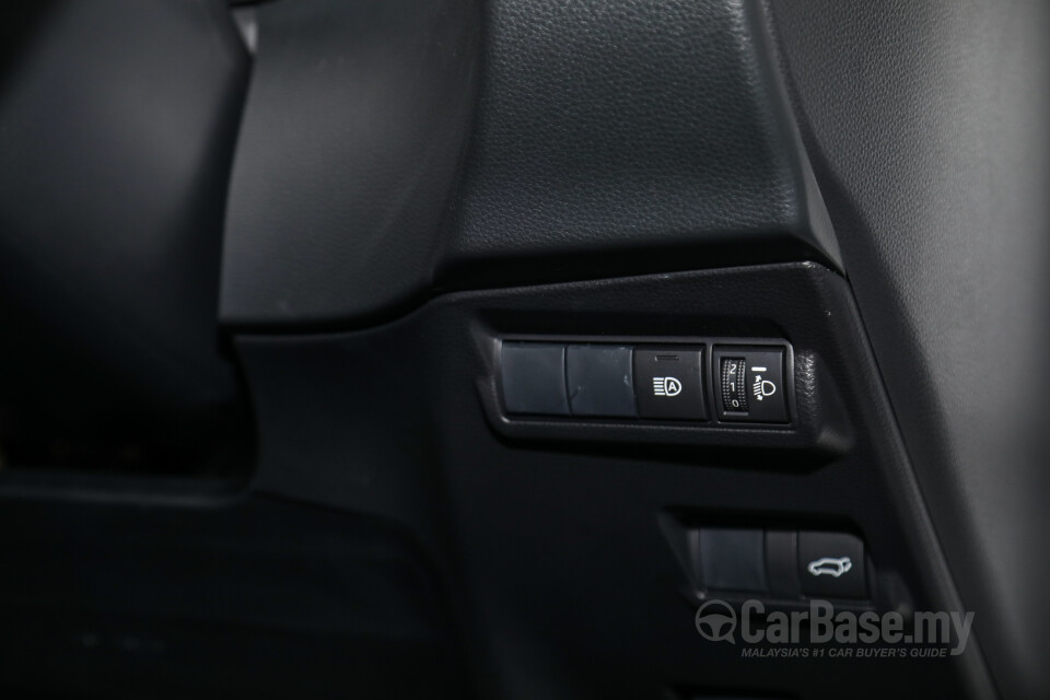 Toyota Corolla Cross XG10 (2021) Interior