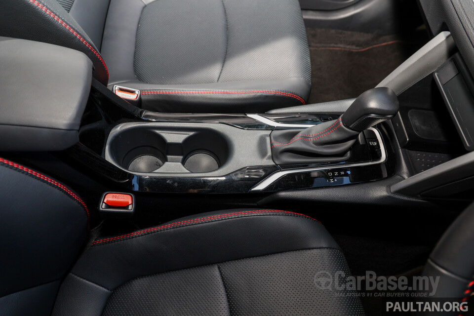 Toyota Corolla Cross XG10 (2021) Interior
