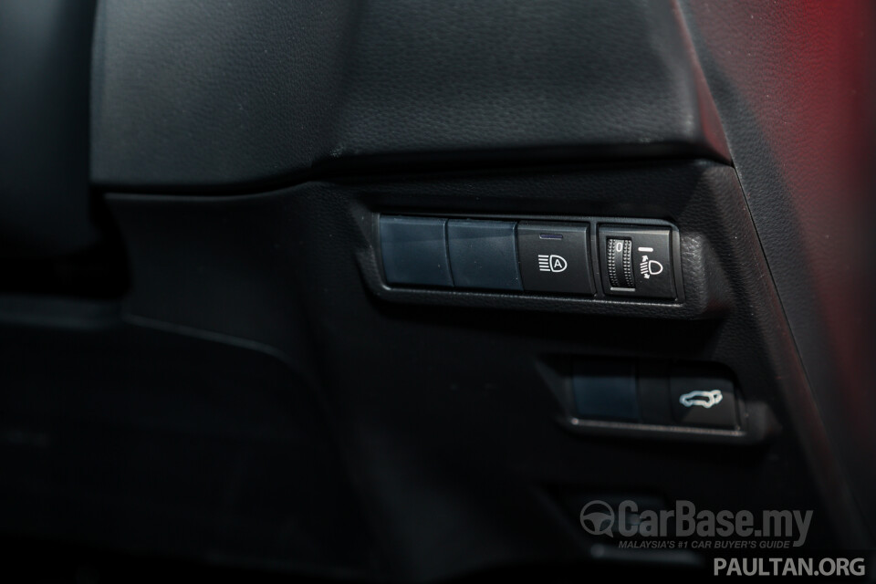 Toyota Corolla Cross XG10 (2021) Interior