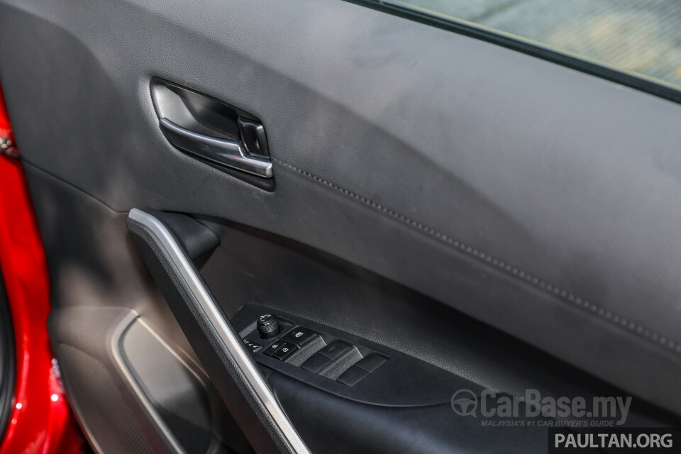 Toyota Corolla Cross XG10 (2021) Interior