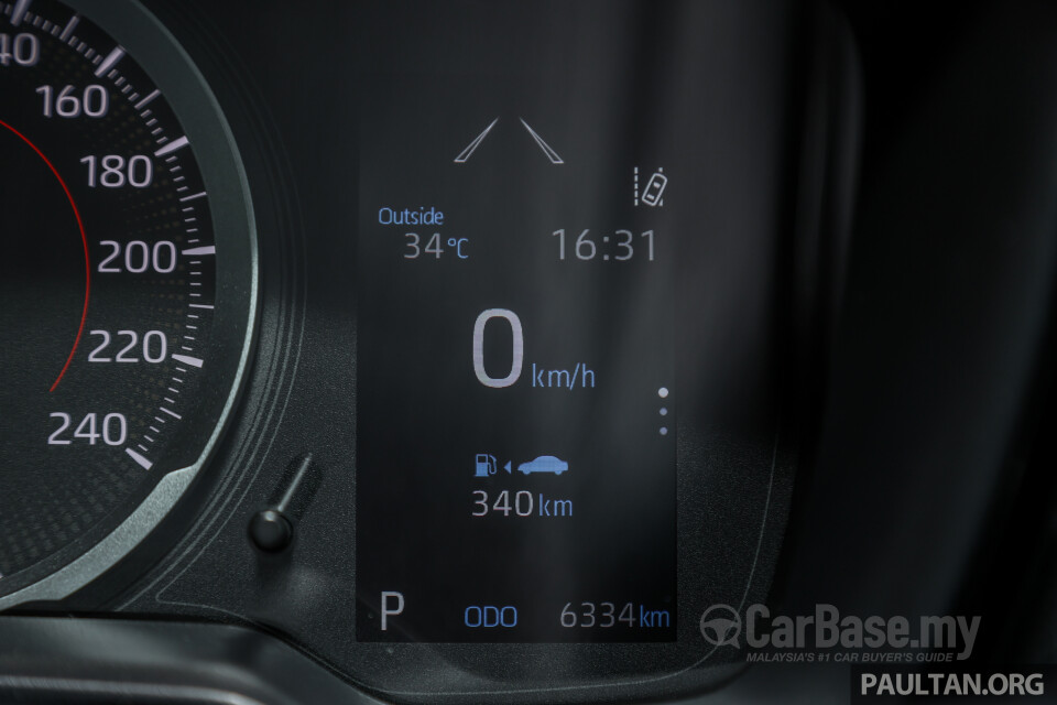 Toyota Corolla Cross XG10 (2021) Interior
