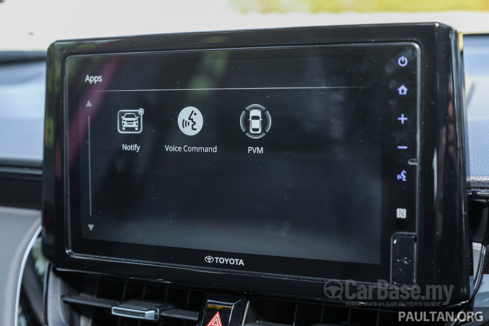 Toyota Corolla Cross XG10 (2021) Interior