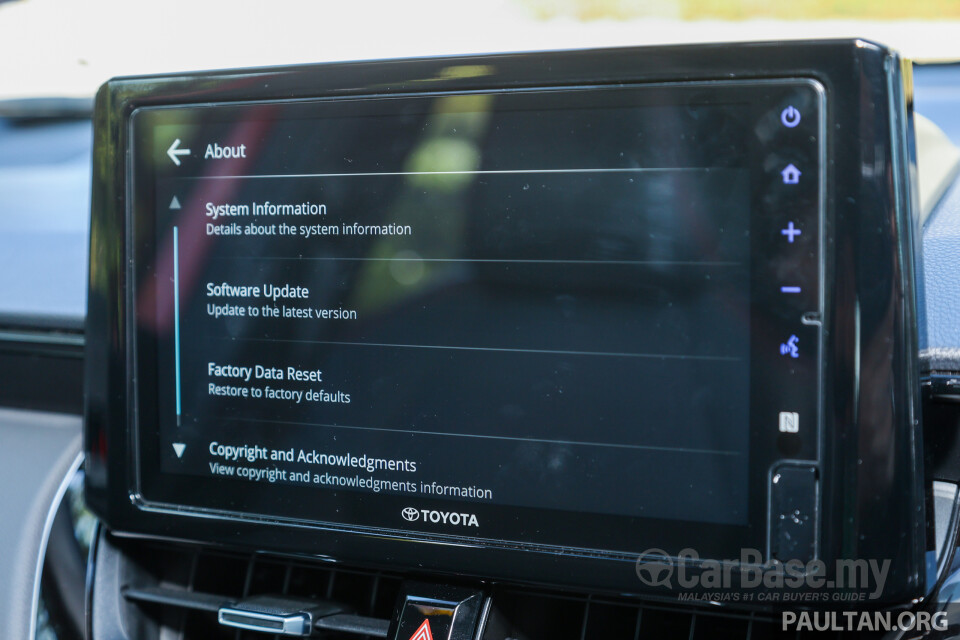 Toyota Corolla Cross XG10 (2021) Interior