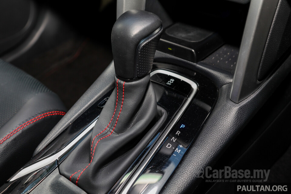Toyota Corolla Cross XG10 (2021) Interior