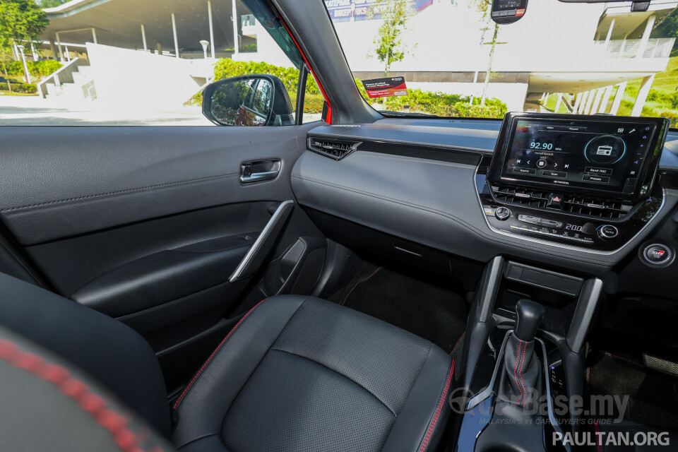 Toyota Corolla Cross XG10 (2021) Interior
