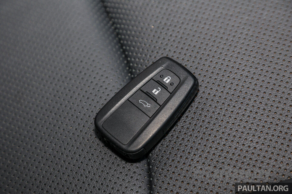 Toyota Corolla Cross XG10 (2021) Interior