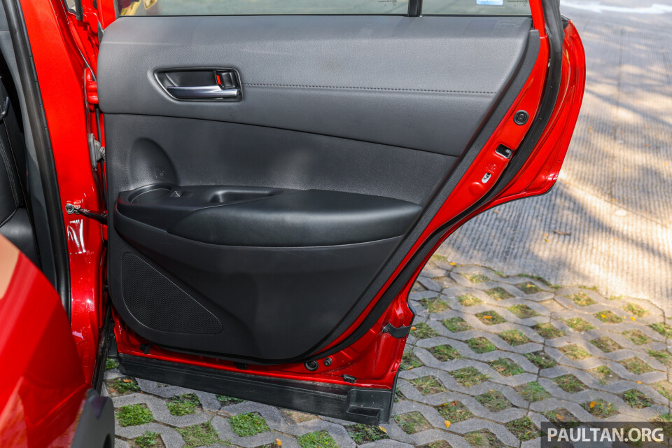 Toyota Corolla Cross XG10 (2021) Interior