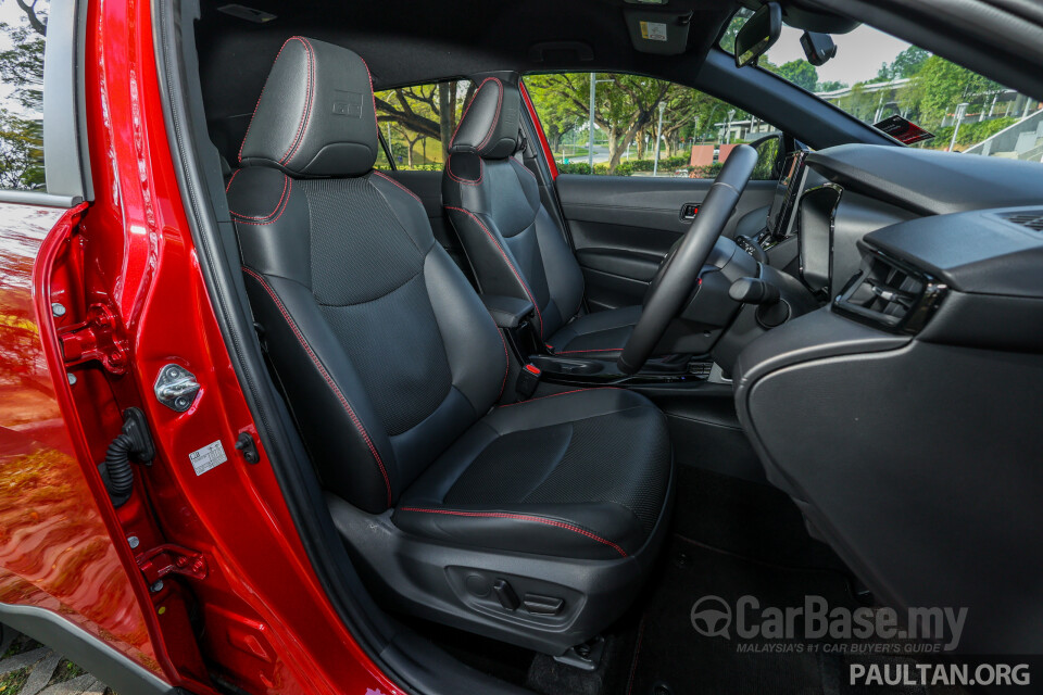 Toyota Corolla Cross XG10 (2021) Interior