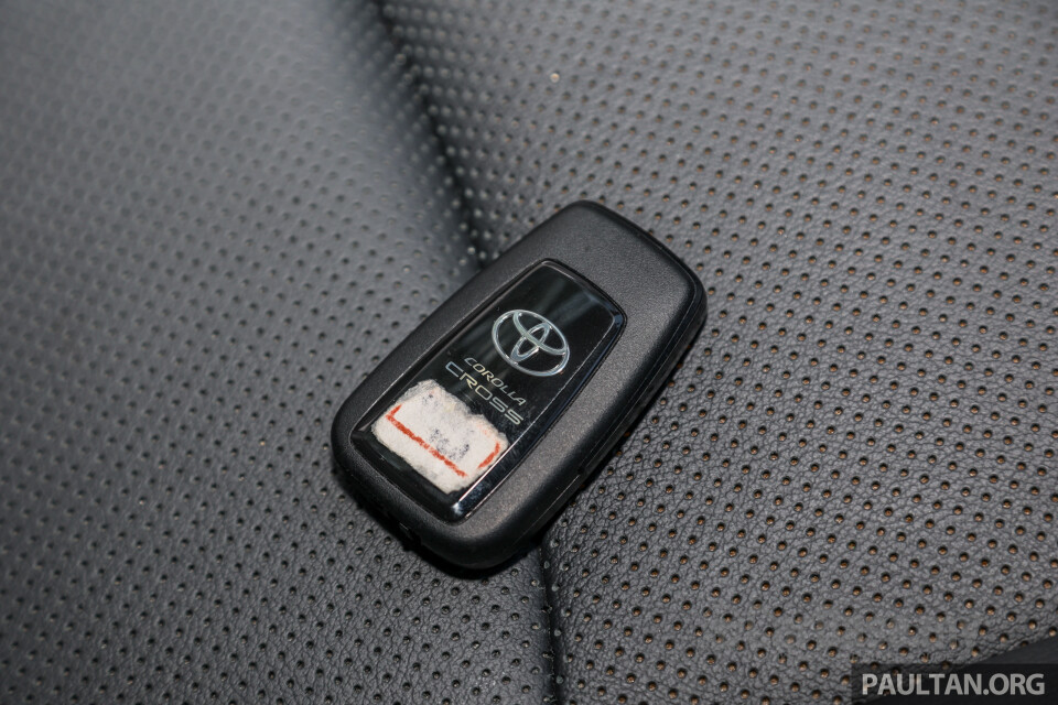 Toyota Corolla Cross XG10 (2021) Interior
