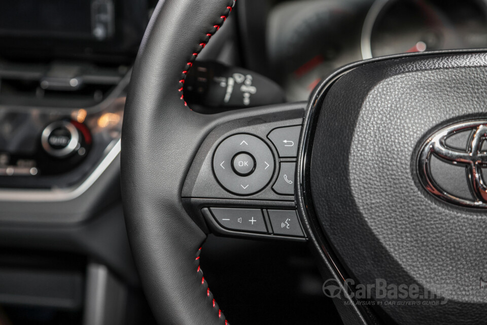 Toyota Corolla Cross XG10 (2021) Interior
