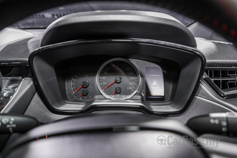 Toyota Corolla Cross XG10 (2021) Interior