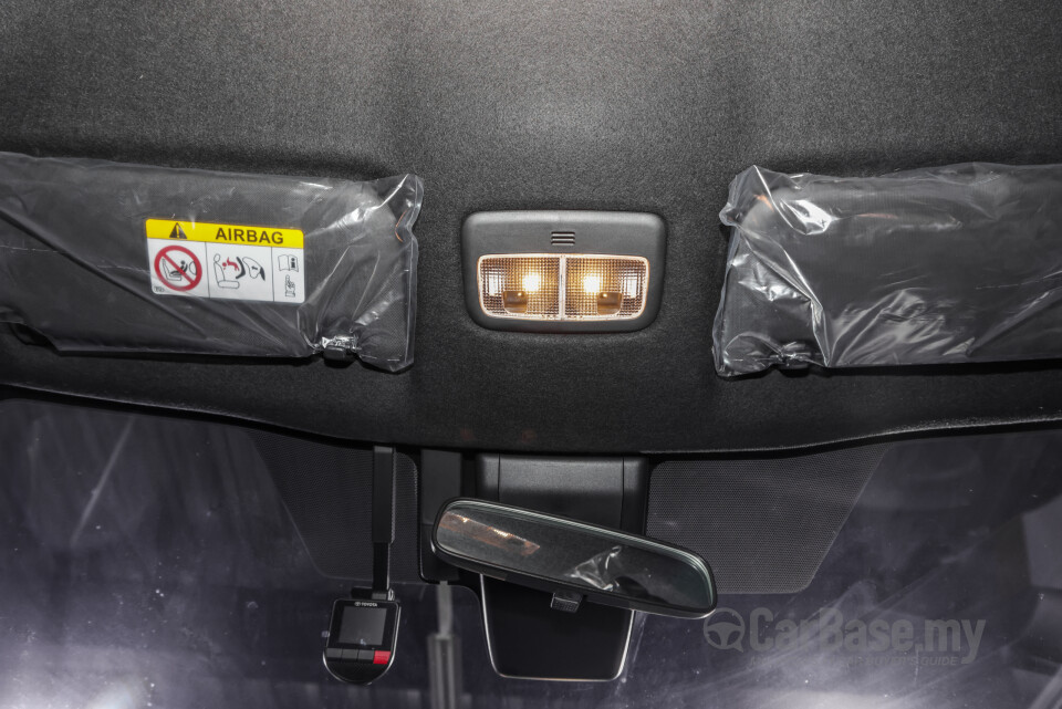 Toyota Corolla Cross XG10 (2021) Interior