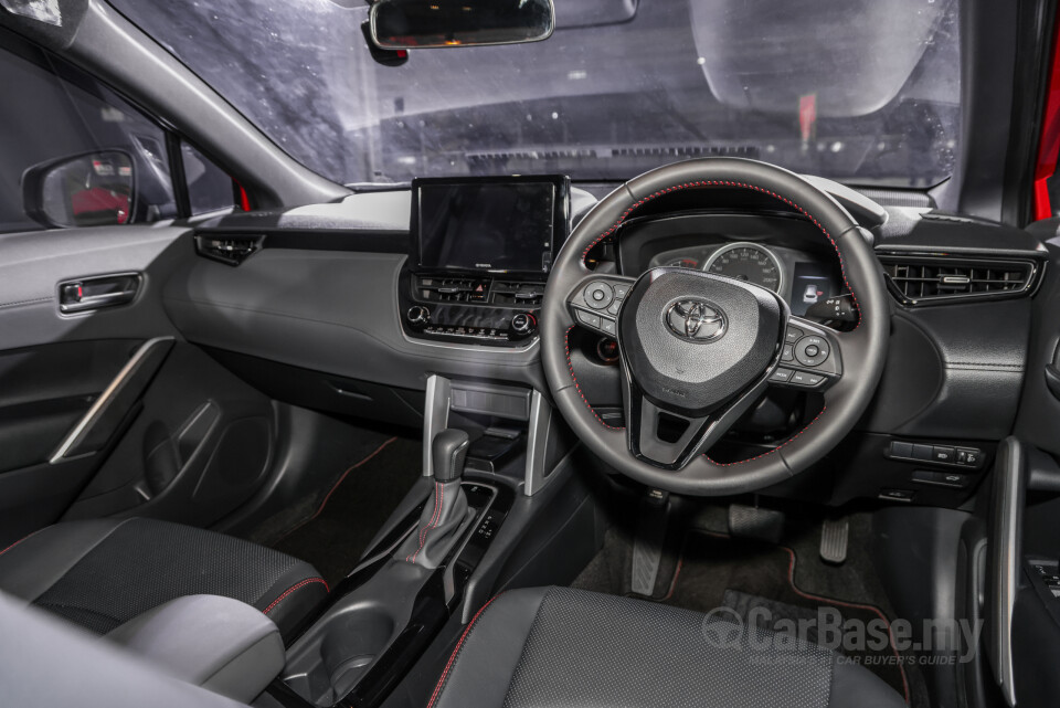 Toyota Corolla Cross XG10 (2021) Interior