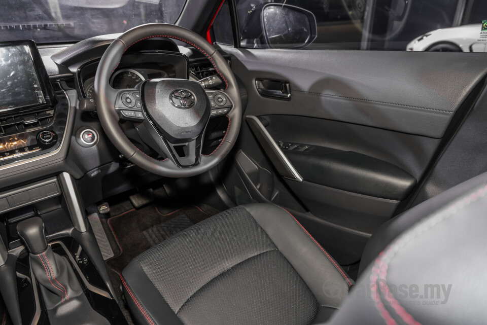 Toyota Corolla Cross XG10 (2021) Interior