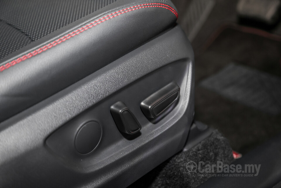Toyota Corolla Cross XG10 (2021) Interior