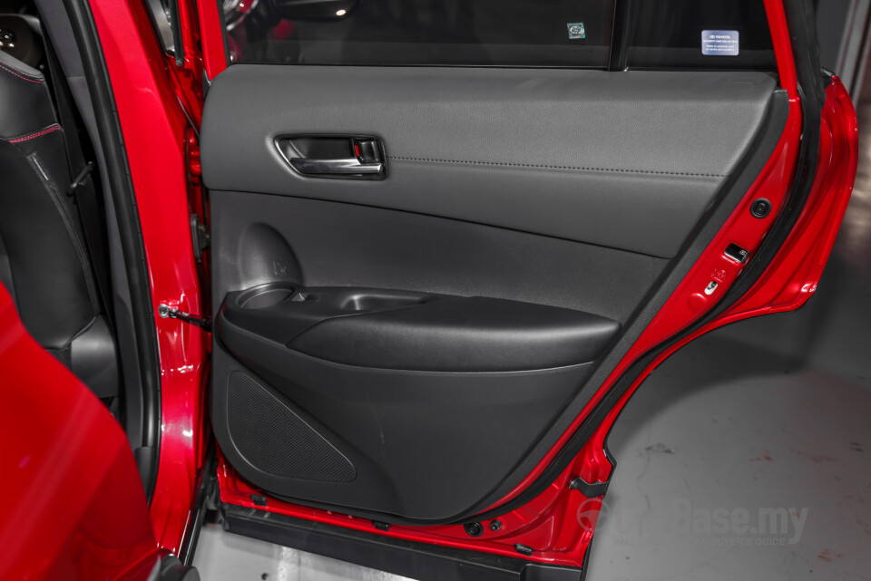 Toyota Corolla Cross XG10 (2021) Interior