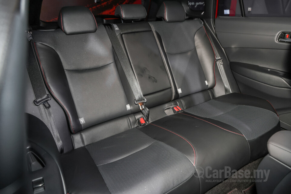 Toyota Corolla Cross XG10 (2021) Interior