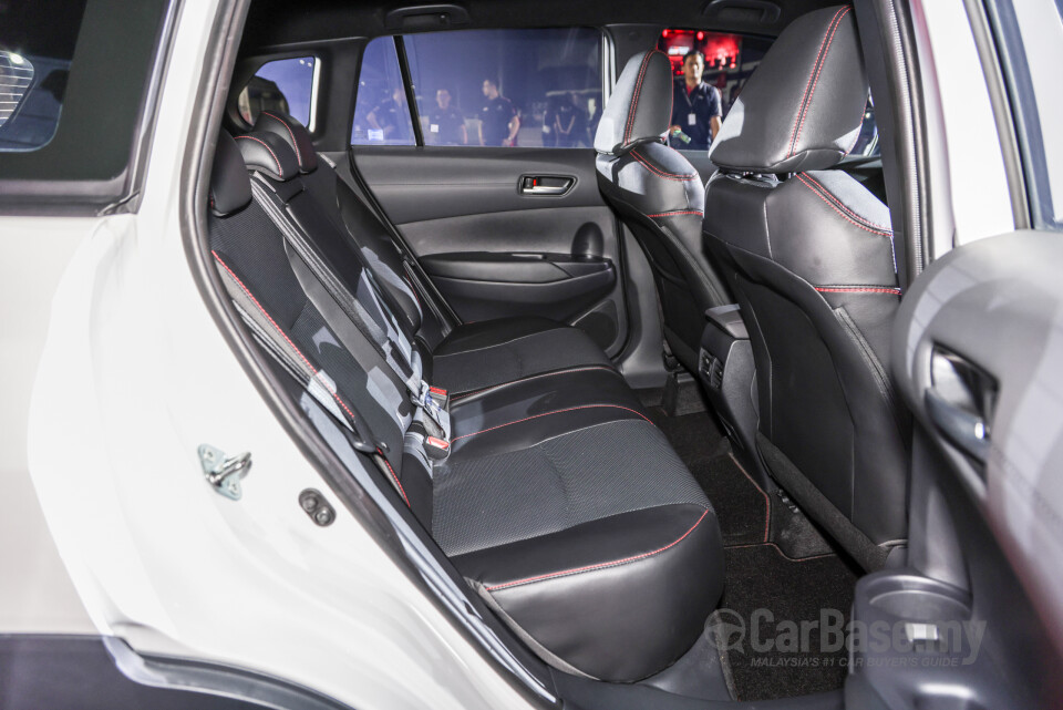 Toyota Corolla Cross XG10 (2021) Interior