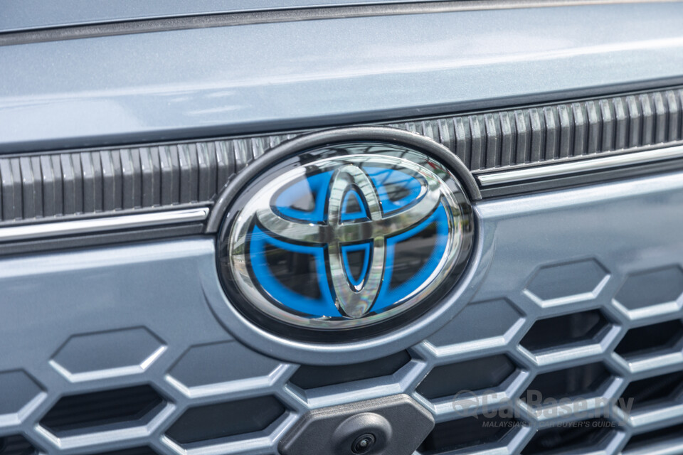 Toyota Corolla Cross XG10 Facelift (2024) Exterior