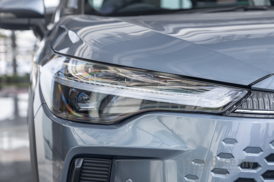 Toyota Corolla Cross XG10 Facelift (2024) Exterior