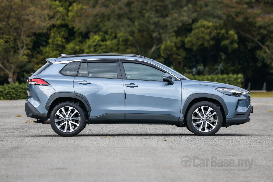 Toyota Corolla Cross XG10 Facelift (2024) Exterior